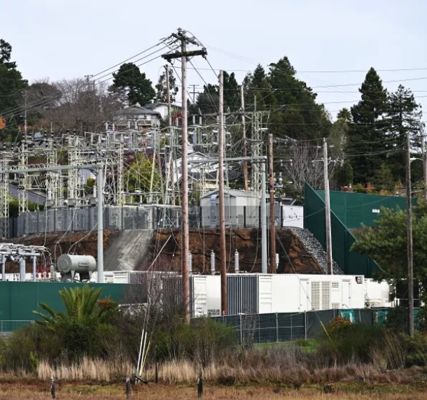PG&E Hosted an Open House for Mill Valley Customers at the Mill Valley Community Center on Thursday, May 15. It Didn’t Go Well.